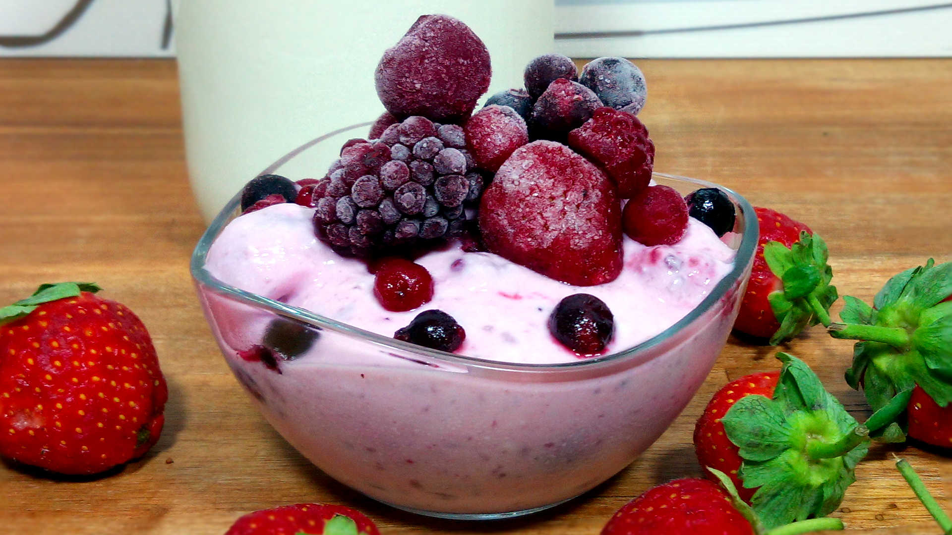 Greek Cool Berry Delight