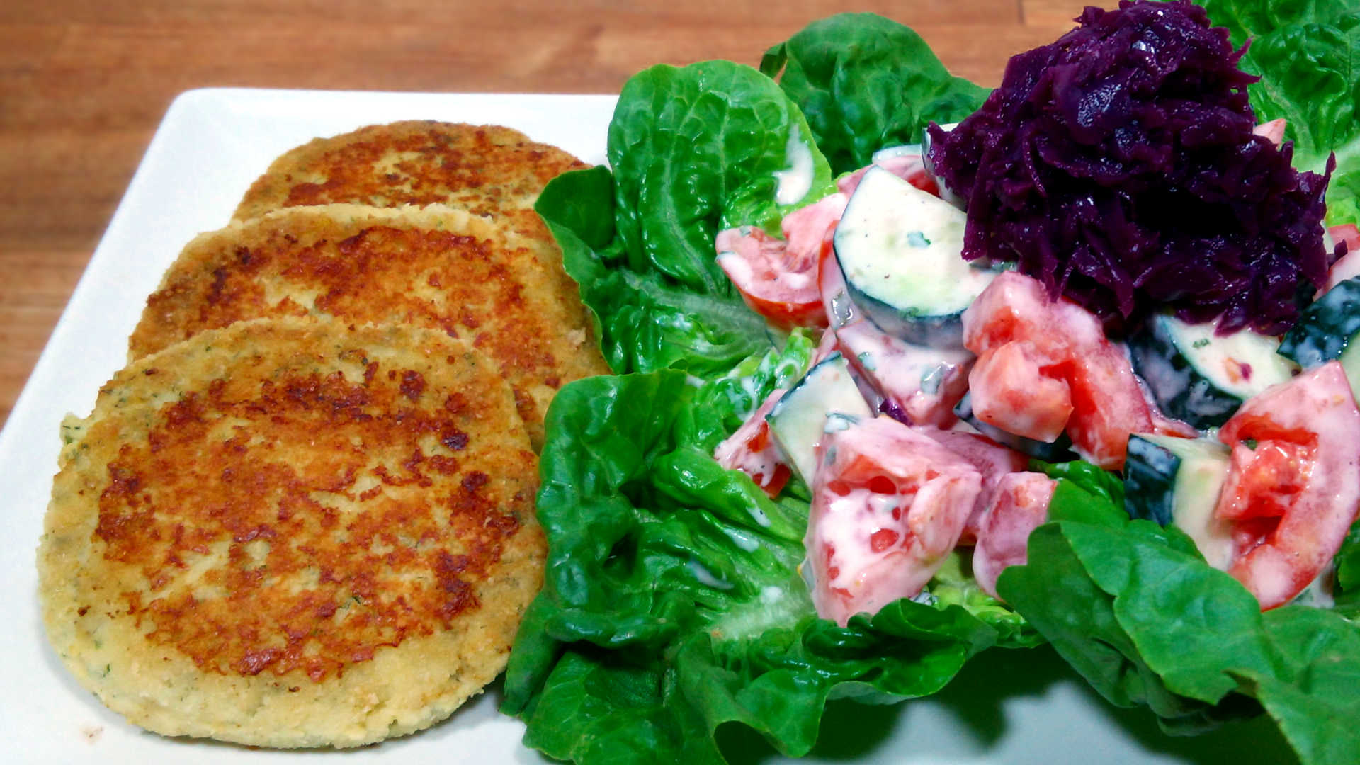 Mediterranean Lemon & Fennel Fish Cakes with Fromage Frais Salad Mediterranean Lemon & Fennel Fish Cakes with Fromage Frais Salad